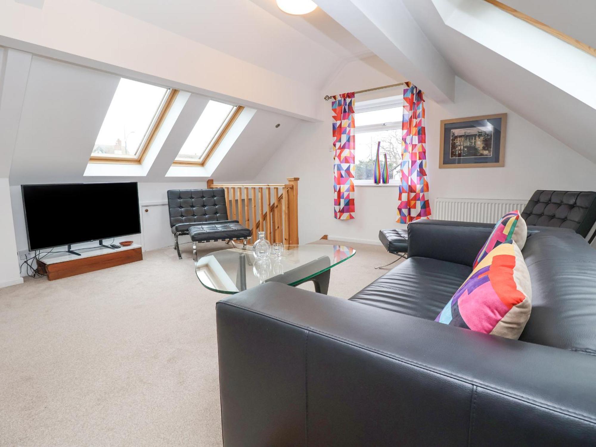 Dragon'S Den Apartment Chester Bagian luar foto