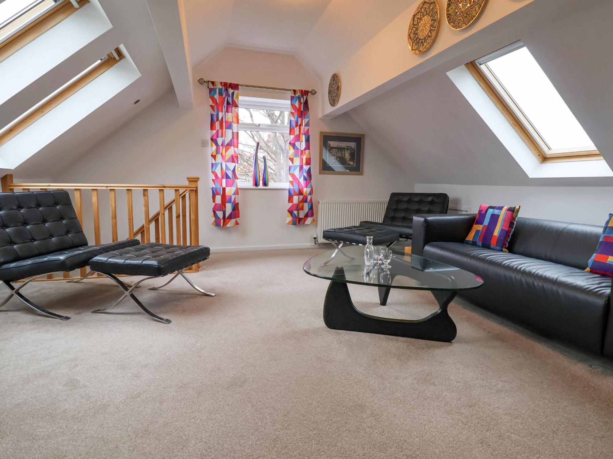 Dragon'S Den Apartment Chester Bagian luar foto